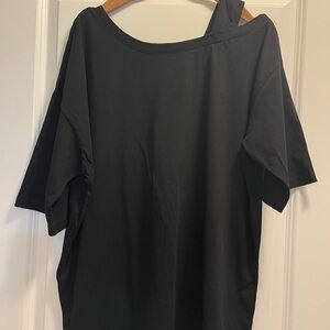 Black Off-Shoulder Women's short sleeves top